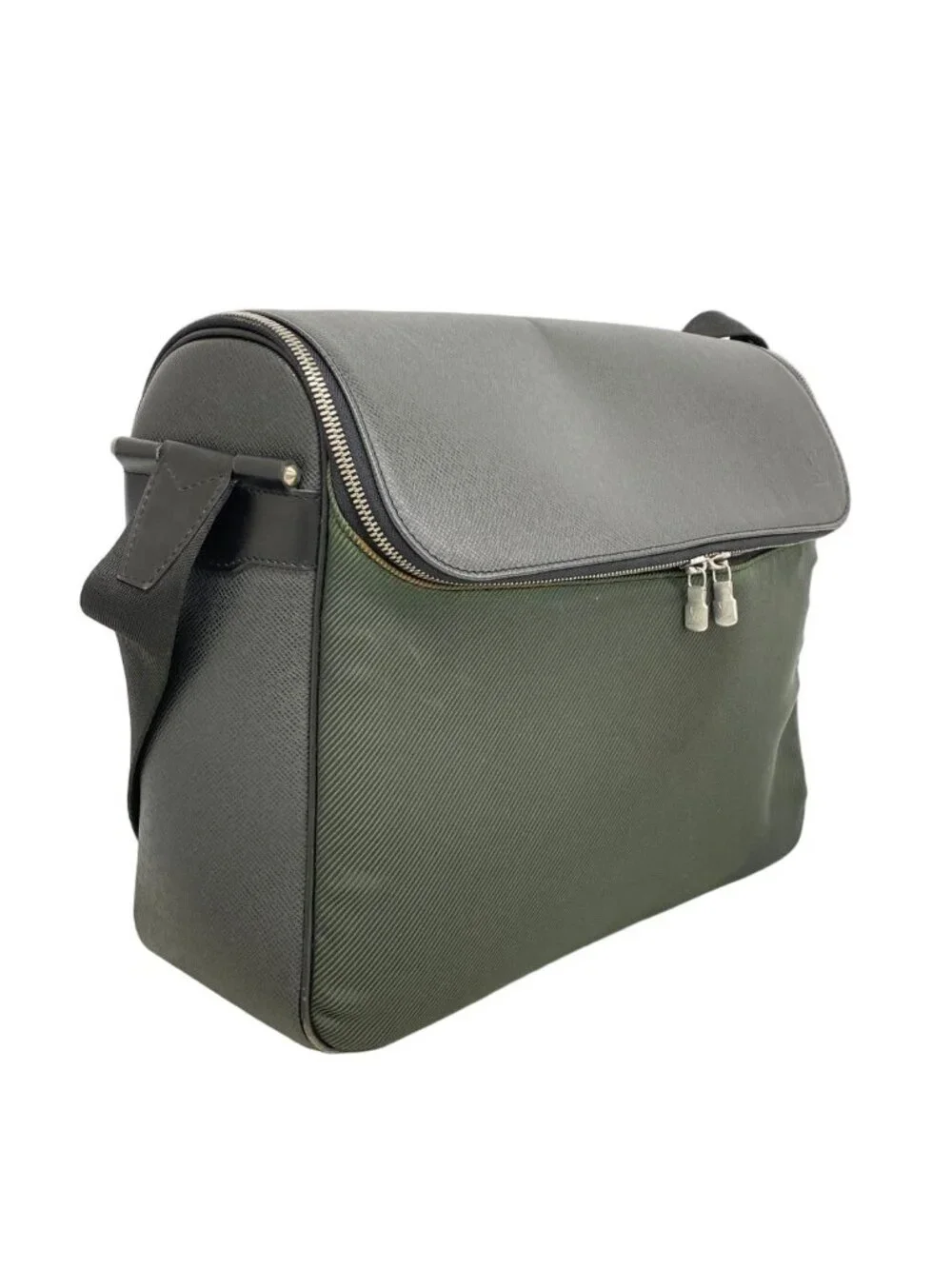 Louis Vuitton Shoulder Bag Taiga Ardoise